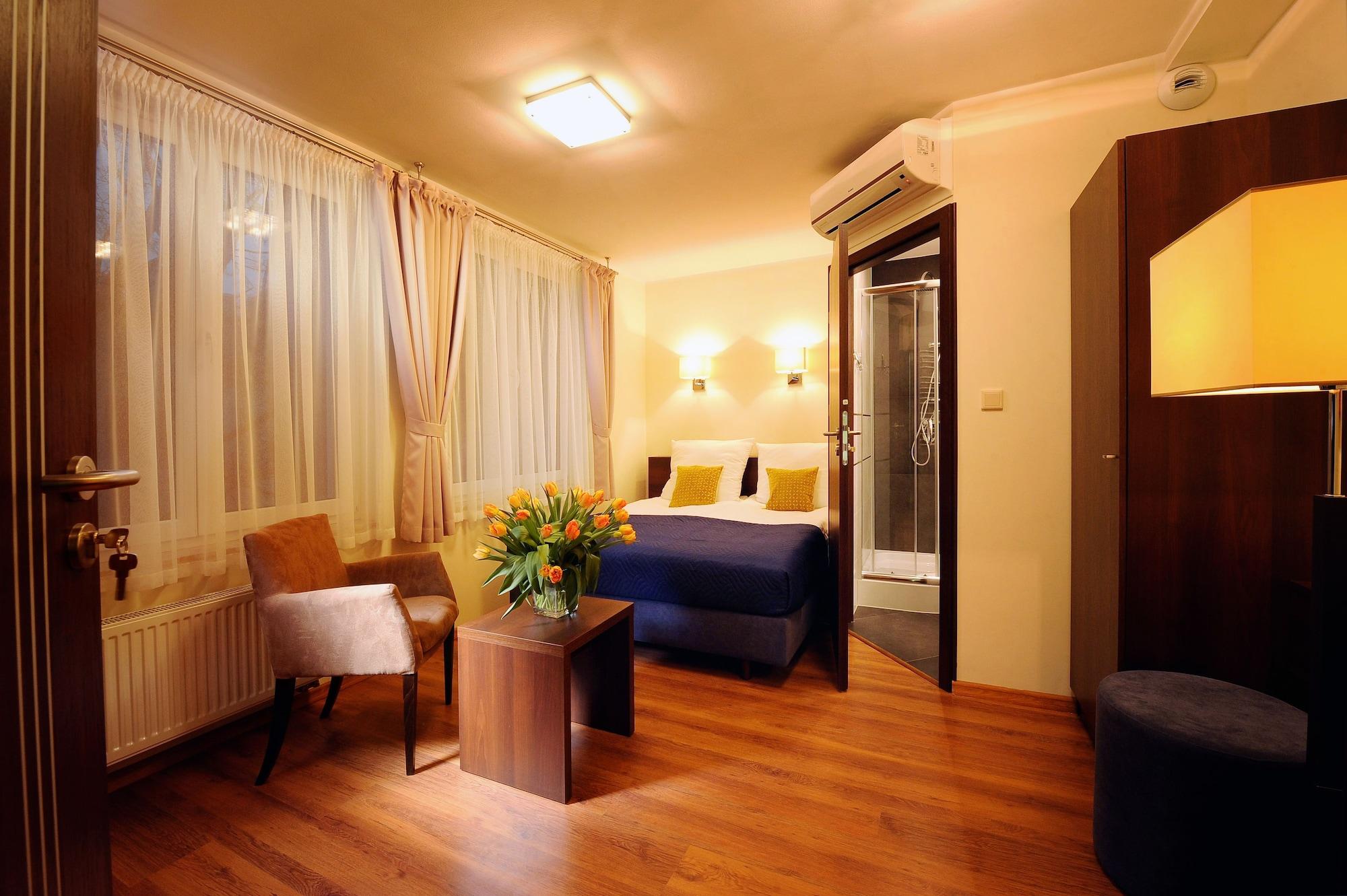 Aparthotel Armon